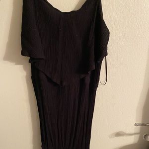 Black maxi with side slit